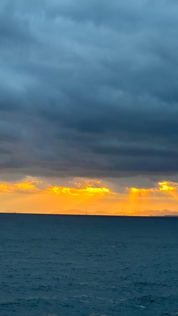 Amanecer mar Seto - Beppu